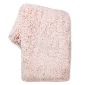PINK FAUX FUR THROW BLANKET